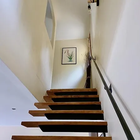 De La Croix De La Main * Veyrignac